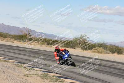 media/Nov-16-2025-Race Pace (Sun) [[8c5fa54630]]/Non Verified Riders (1st 20 Minutes)/3-Turn 3 Inside (11am)/